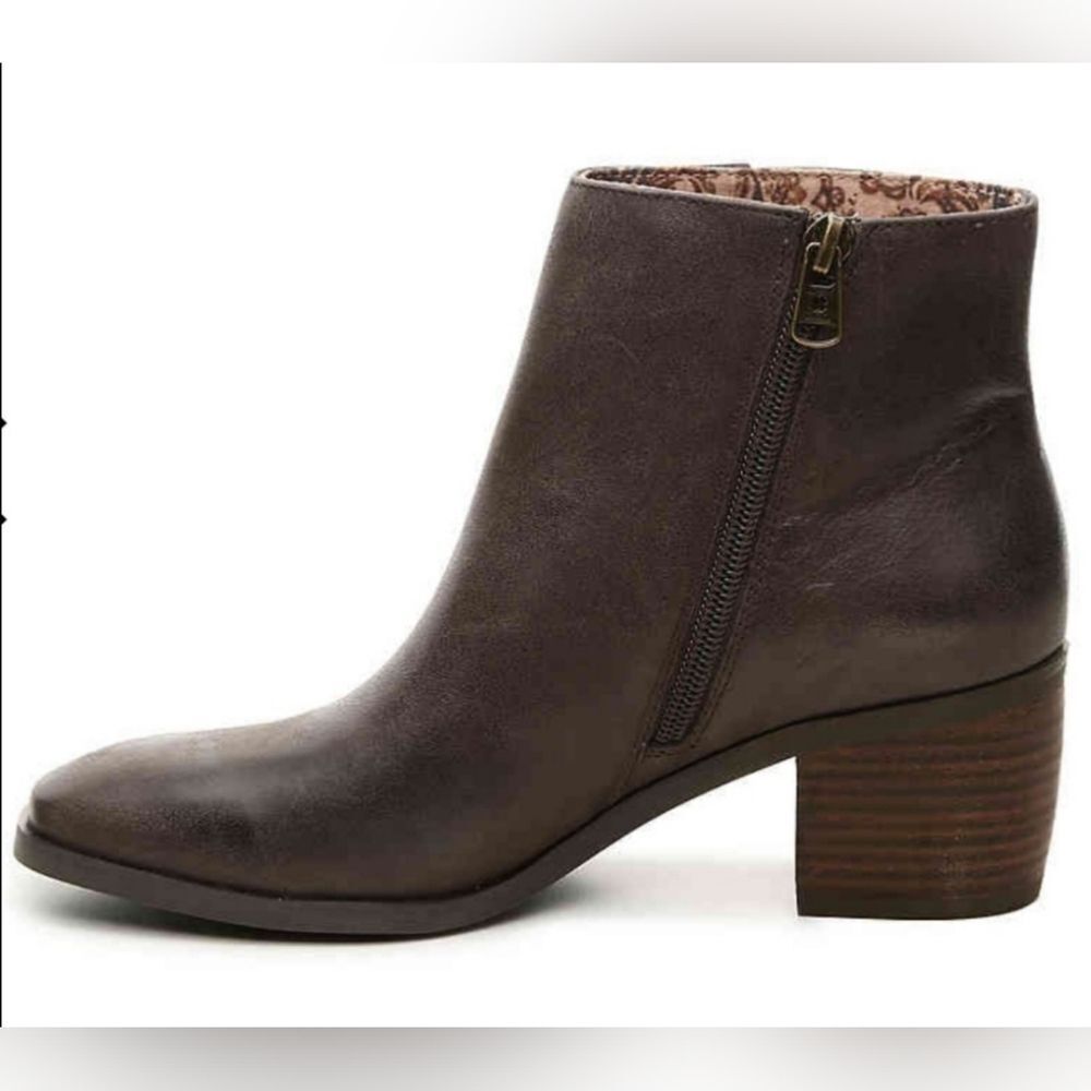 Lucky Brand Malvelia Rustic Grey Leather Ankle Boot Size 10 - Picture 2 of 12